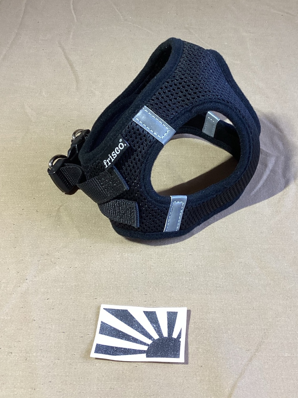 NWOT Frisco Small Breed Soft Vest Step In Back Clip Harness 12 to 15-in chest
